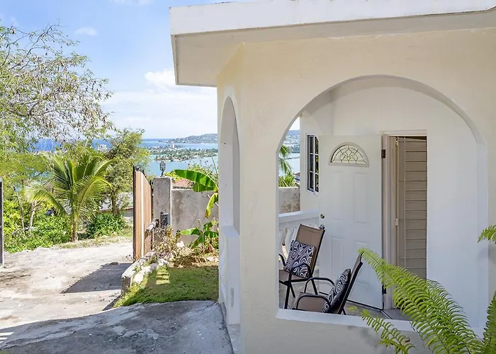 Palm Leaf Cottage
