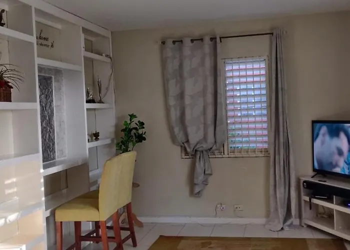 Guango Grove Cozy Corner