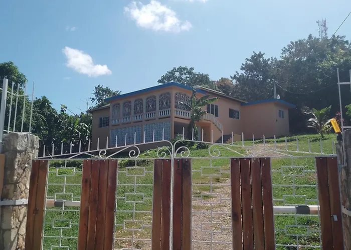 Mango Walk Homestay
