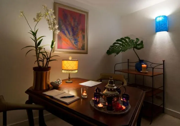 Mynt Retreat Bed & Breakfast