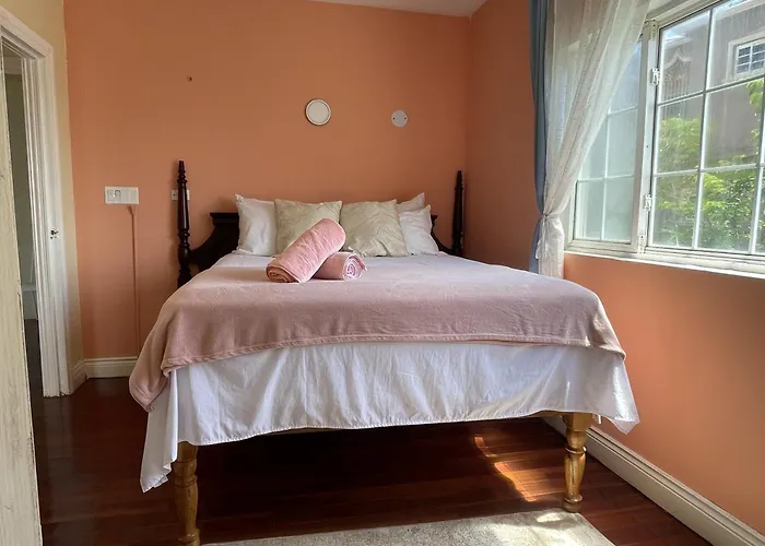 Skyline Suites, Queen, Ocean Views Condo