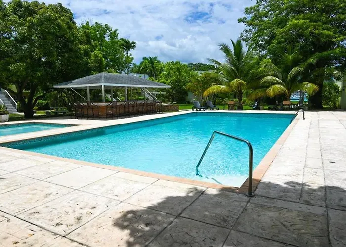 D'Escape At Seawind On The Bay