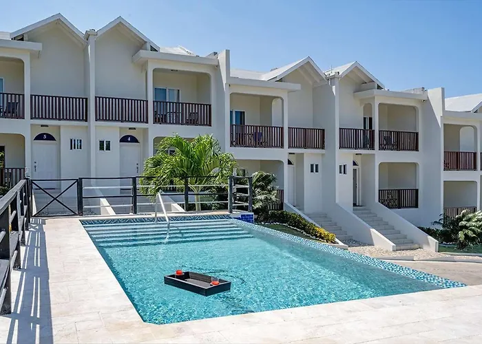 Hospitality Expert Cb All Pool Beach Chef