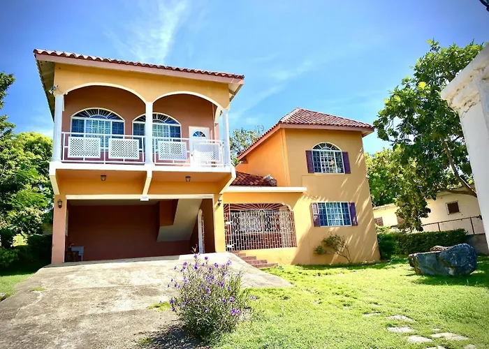 YanceyLargo Estate - Newly Built Modern 1 Bedroom Suite villa