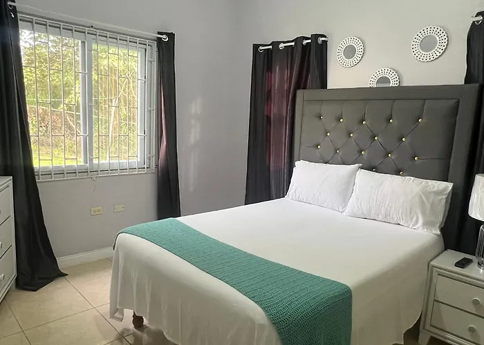 The Relax Suite Montego Bay