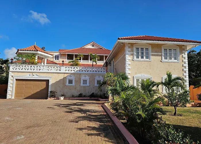Chateau Gloria Luxury Villa