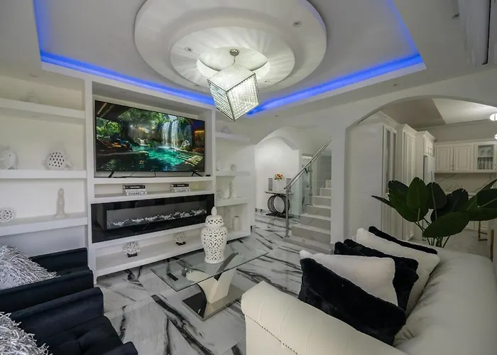 Island Dreams Villa