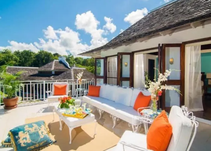 Hospitality Expert Half Hill 1Br Pool Beach