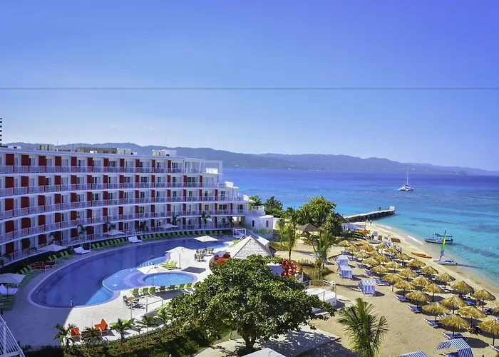 Grand Decameron Cornwall Beach, A Trademark All-Inclusive Resort