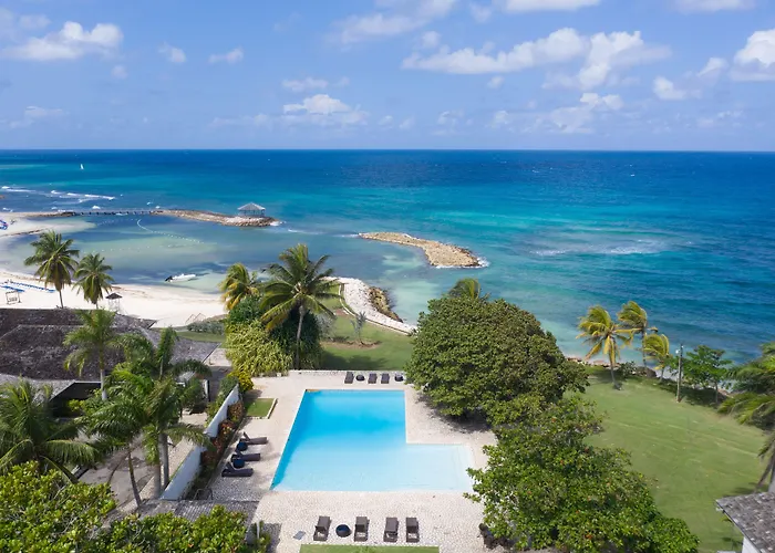 Nianna Coral Bay Deluxe Townhouse 1