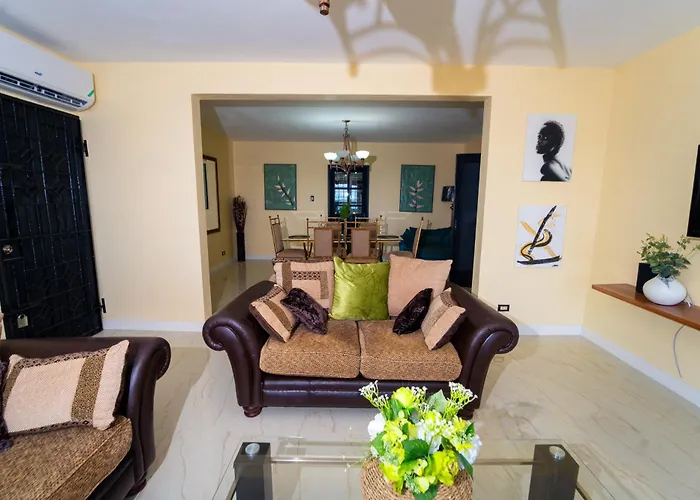 Lagoon View Holiday Home
