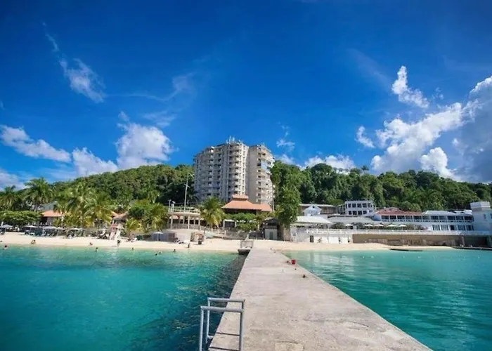 Montego Bay Studio Condo Hip Strip 2 Guests